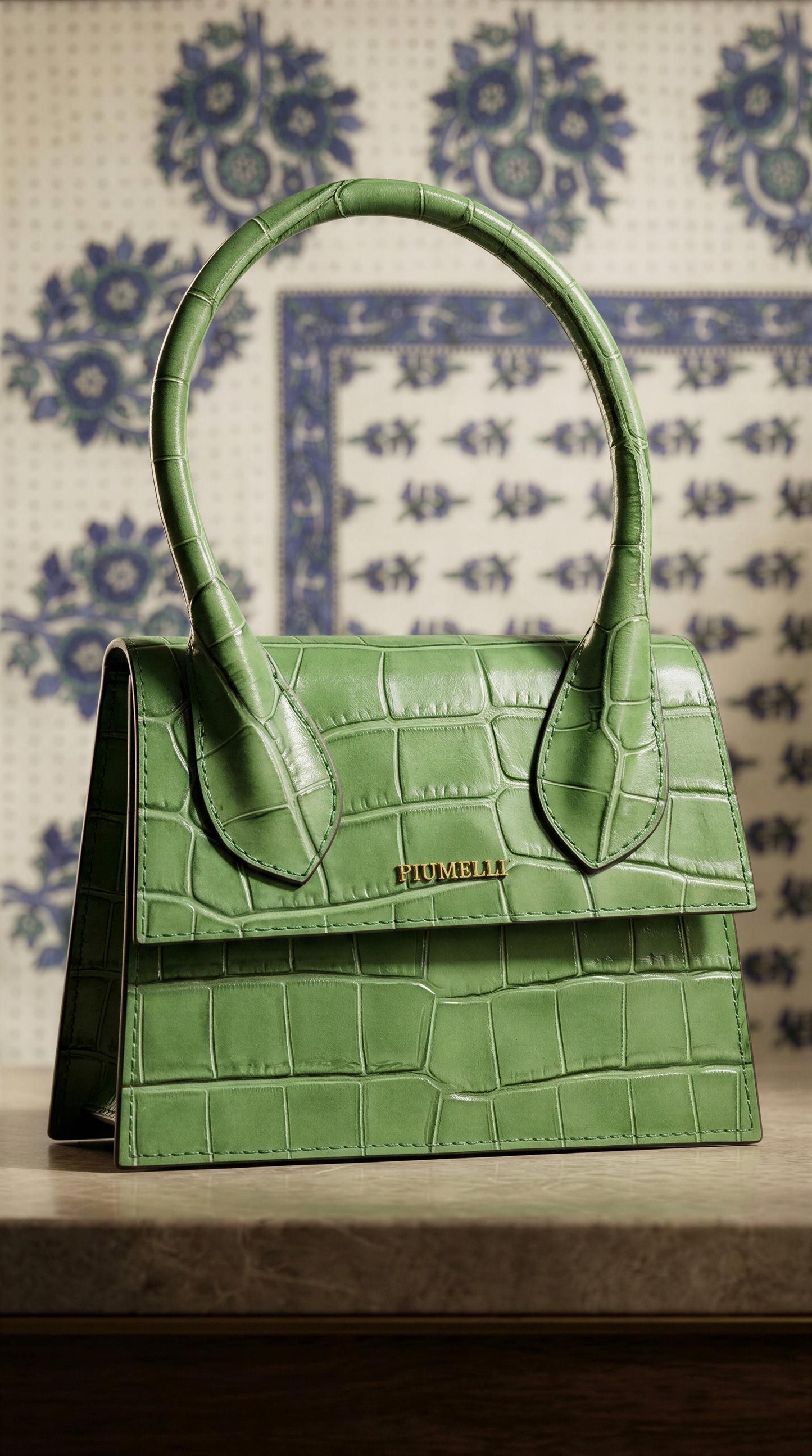 Piumelli Viva Handbag with Shoulder Strap