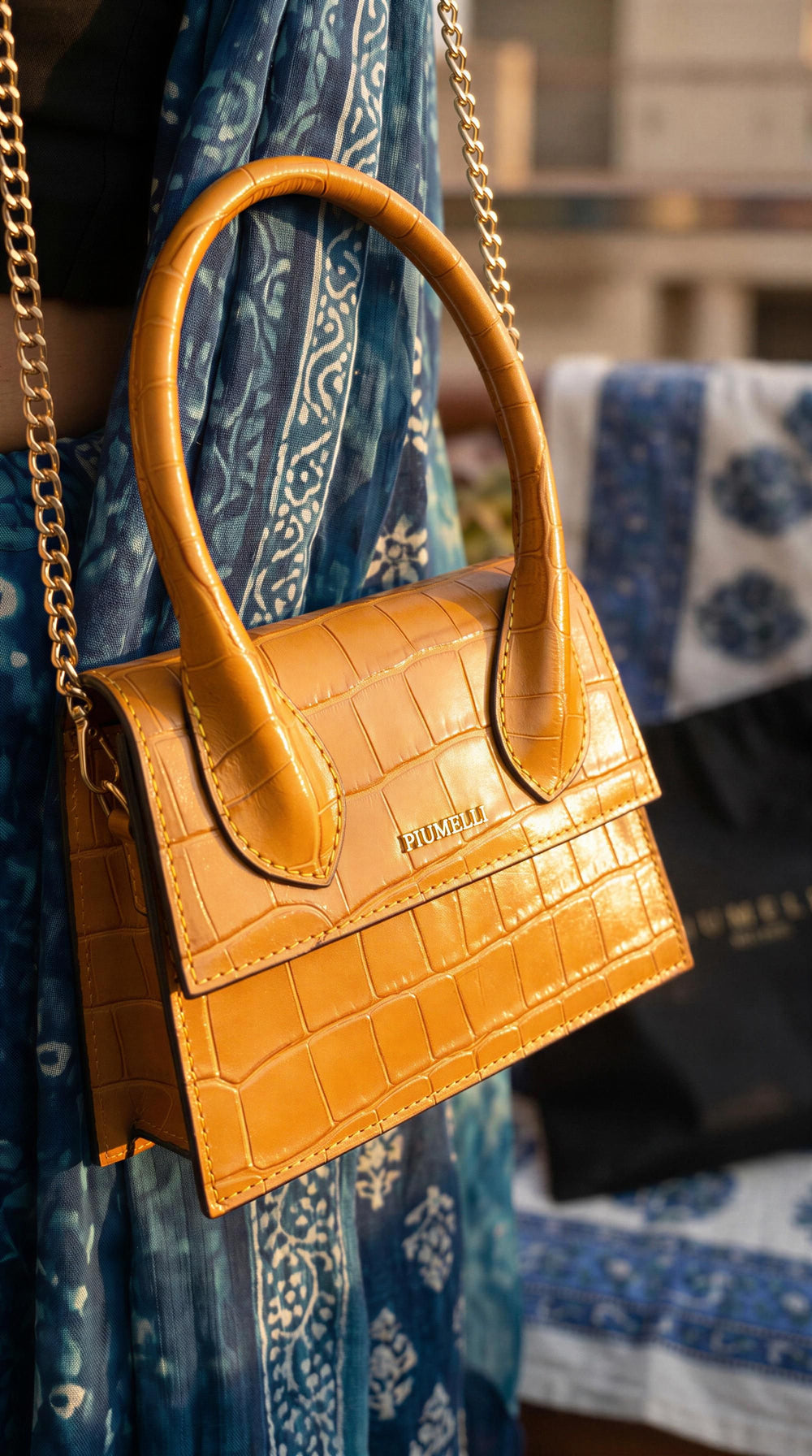 Piumelli Viva Handbag with Shoulder Strap